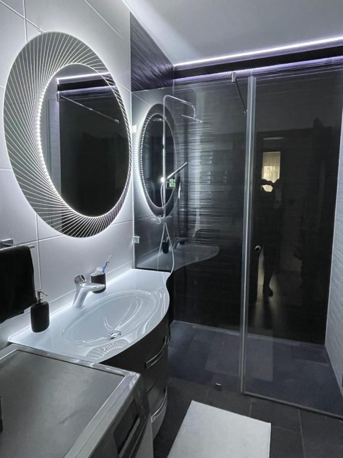 Republic5 Apartment Siófok Exteriör bild